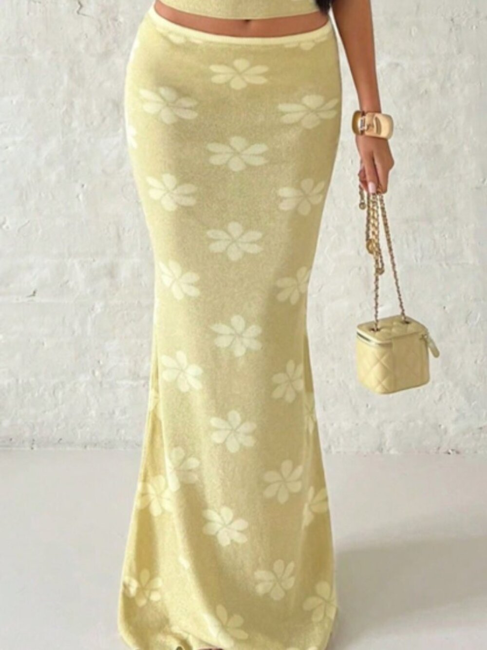 ONE- Piece Yellow Floral skirt